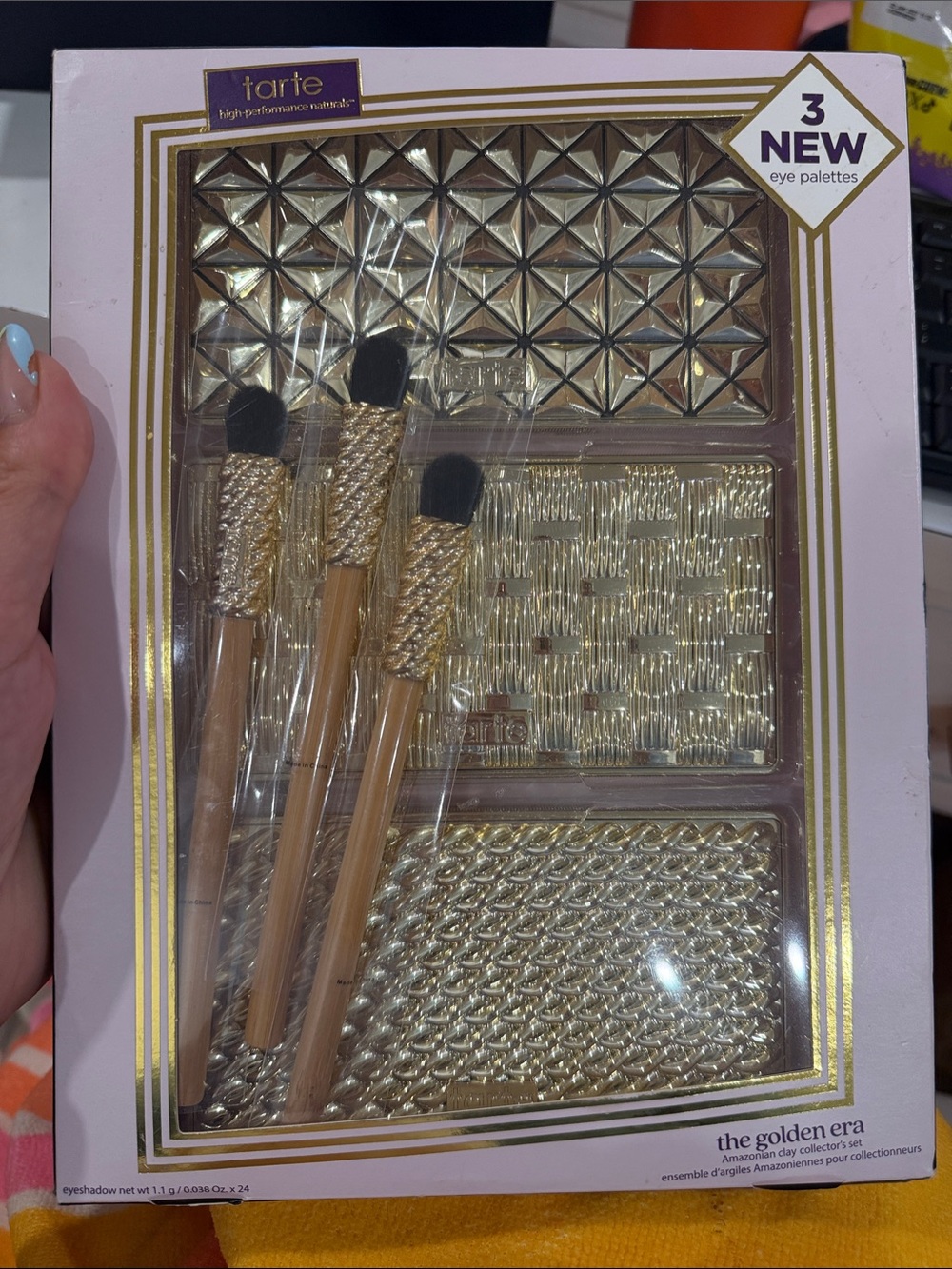 tarte The Golden Era. Gold Metallic Eyeshadow Palette Set with Brushes